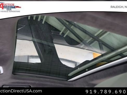 Used 2021 Audi A8 L 4.0T w/ Luxury Package image 11