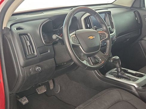 Used 2021 Chevrolet Colorado LT w/ Safety Package RWD image 16