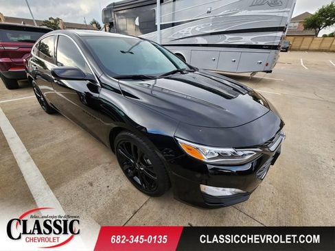 Used 2024 Chevrolet Malibu LT FWD image 1