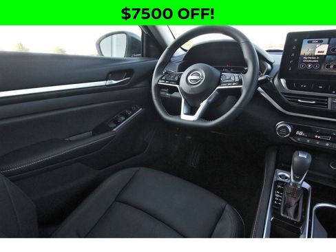 New 2025 Nissan Altima 2.5 SR w/ SR Premium Package image 14