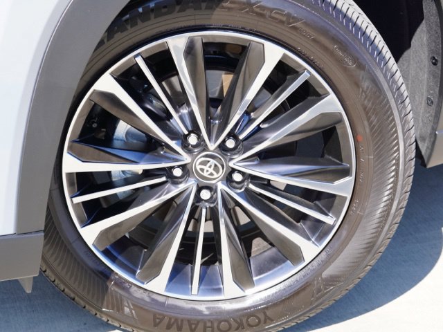 Certified 2026 Toyota Grand Highlander AWD Hybrid image 10