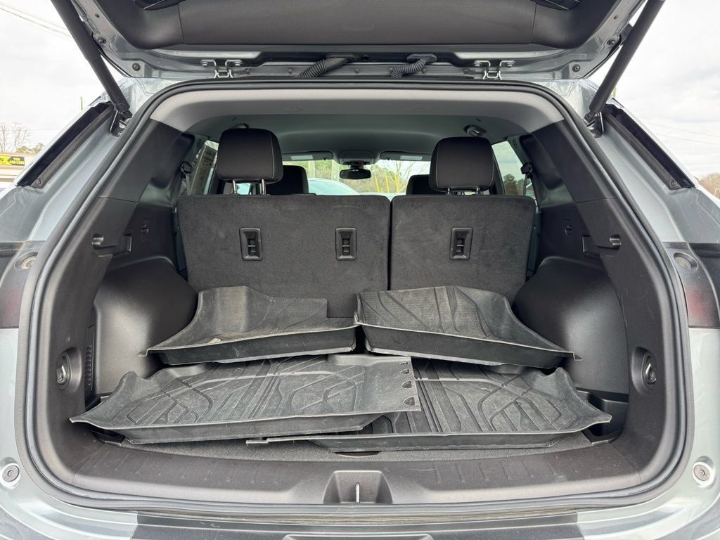 Used 2024 Chevrolet Blazer LT w/ Convenience Package FWD image 37