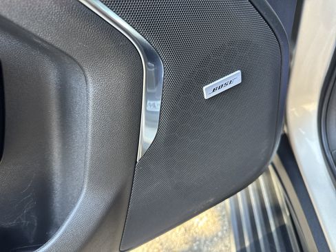 Used 2023 Chevrolet Suburban High Country AWD/4WD image 24