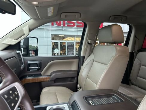 Used 2016 GMC Sierra 2500 SLT w/ Driver Alert Package AWD/4WD image 33