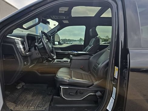 Used 2025 Ford F250 Platinum AWD/4WD image 11