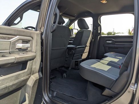 Used 2024 RAM 2500 Big Horn image 35