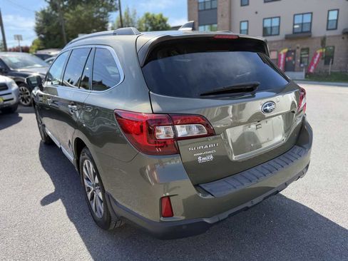 Used 2017 Subaru Outback 2.5i Touring w/ Popular Package #5A AWD/4WD image 5