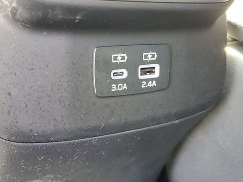 Certified 2025 Subaru Outback Premium w/ Popular Package #1A AWD/4WD image 12