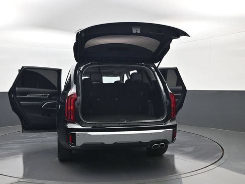Used 2023 Kia Telluride S w/ S Sunroof Package FWD image 34