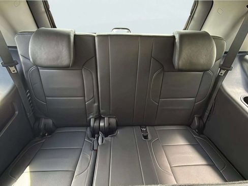 Used 2018 GMC Yukon SLT w/ Open Road Package image 19