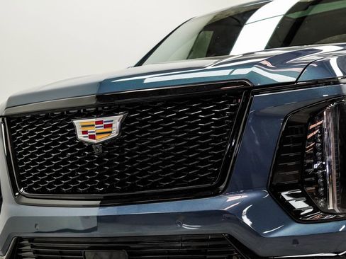 Used 2026 Cadillac Escalade Sport w/ Touring Package image 2