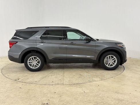 New 2026 Ford Explorer Active image 8