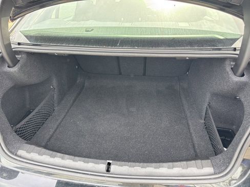 Used 2021 BMW 330i xDrive Sedan w/ Driving Assistance Package image 9