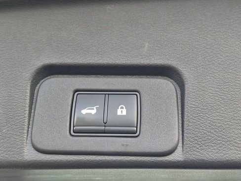 Used 2021 Nissan Rogue SL FWD image 26