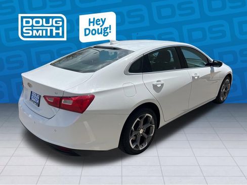 Used 2024 Chevrolet Malibu LT FWD image 6