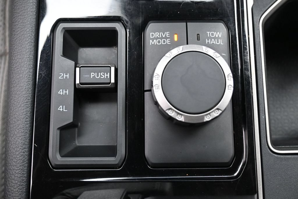 Used 2024 Toyota Tundra Limited w/ Power Package AWD/4WD image 27