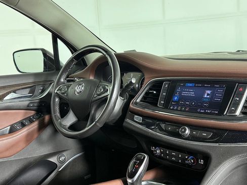 Used 2021 Buick Enclave Avenir w/ Avenir Technology Package AWD/4WD image 31