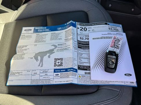 Used 2024 Ford Bronco Big Bend image 34