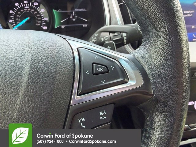 Used 2020 Ford Edge Titanium w/ Equipment Group 301A AWD/4WD image 27