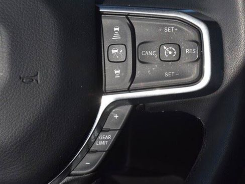 Used 2026 RAM 1500 Laramie AWD/4WD image 32