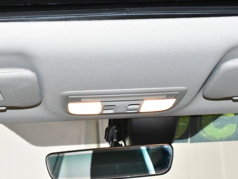 Used 2019 Honda HR-V Touring image 32