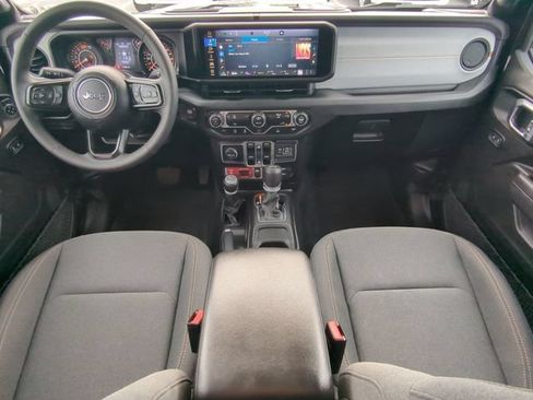 Used 2025 Jeep Wrangler Unlimited Sport AWD/4WD image 22