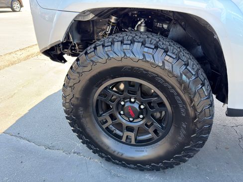 Used 2019 Toyota 4Runner TRD Off-Road image 36
