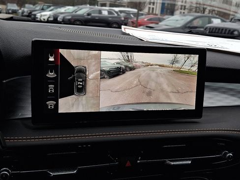 New 2025 Alfa Romeo Tonale AWD w/ Premium Package image 14