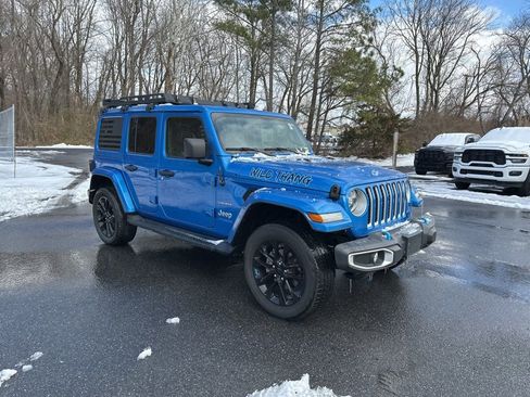 Used 2022 Jeep Wrangler Unlimited Sahara 4xe w/ Cold Weather Group image 7