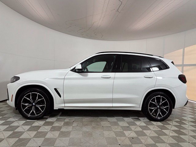 Used 2023 BMW X3 xDrive30i w/ M Sport Package AWD/4WD image 4