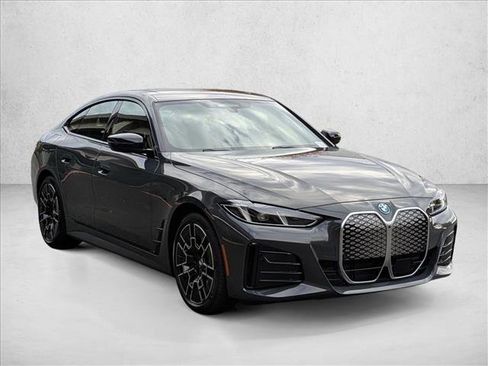 Used 2025 BMW i4 xDrive40i image 6