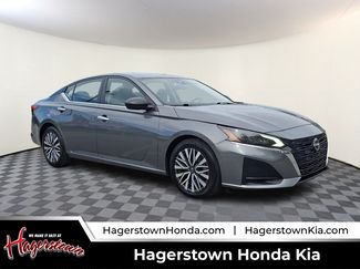 Used 2024 Nissan Altima 2.5 SV FWD video 1