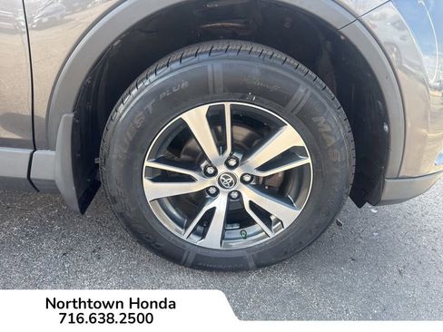 Used 2018 Toyota RAV4 XLE w/ Plus Extra Value Package image 14