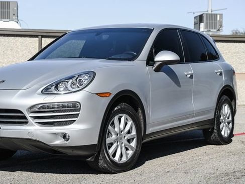 Used 2011 Porsche Cayenne image 23