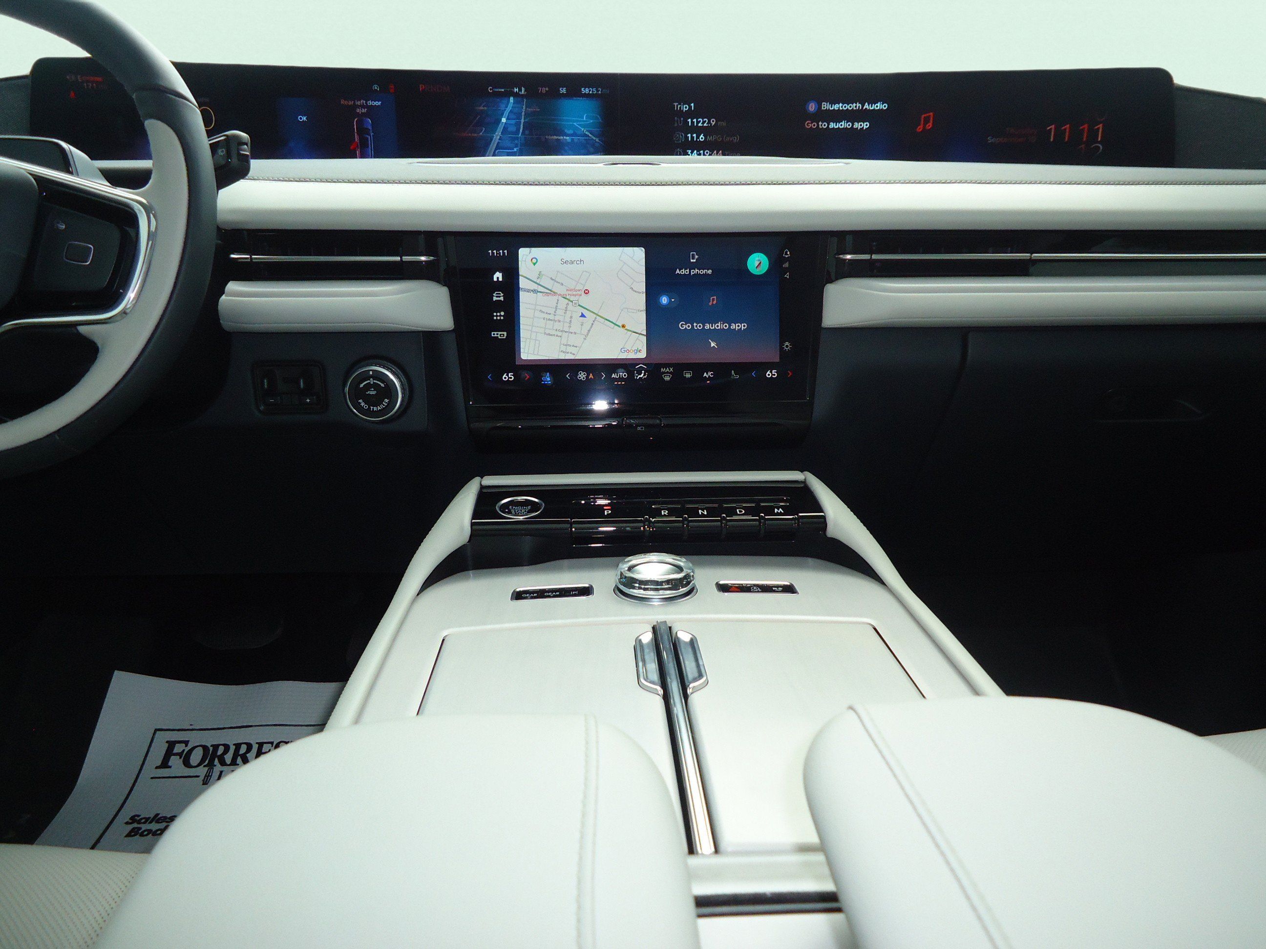 Used 2026 Lincoln Navigator Reserve AWD/4WD image 17