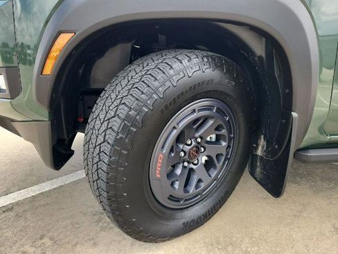 Certified 2025 Nissan Frontier Pro-X RWD image 30