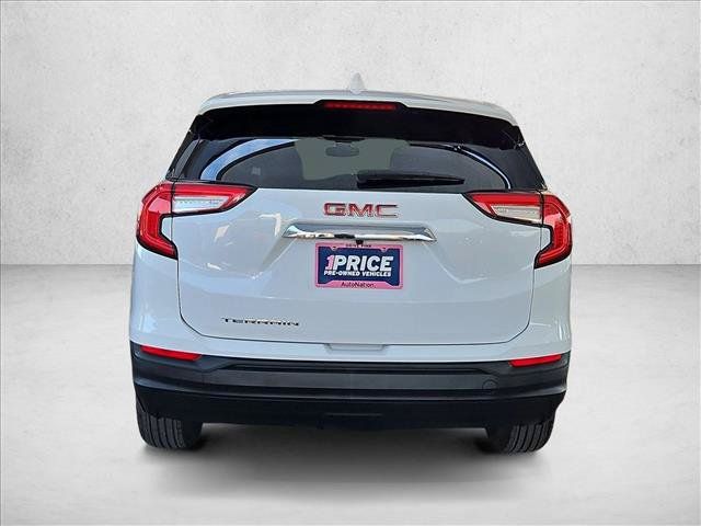 Used 2024 GMC Terrain SLE FWD image 7