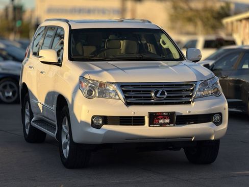Used 2013 Lexus GX 460 image 3