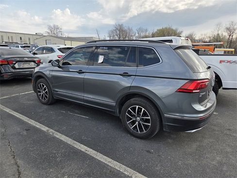 Used 2021 Volkswagen Tiguan SE image 5
