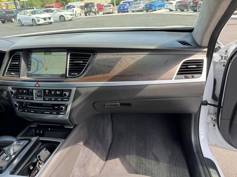 Used 2019 Genesis G80 5.0 Ultimate image 26