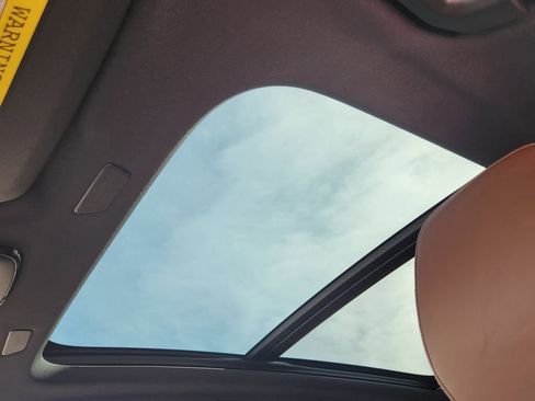 Used 2023 Volvo XC60 T8 Ultimate image 15