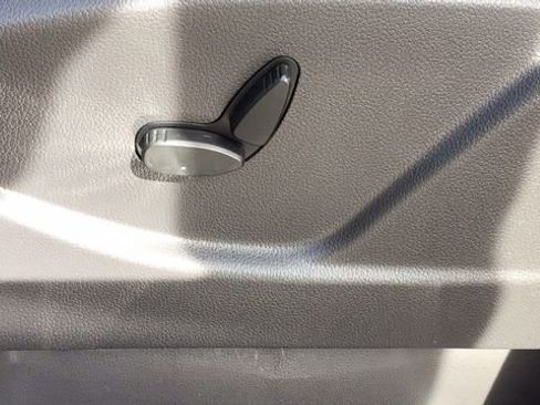 Certified 2017 Ford Transit Connect XLT image 16