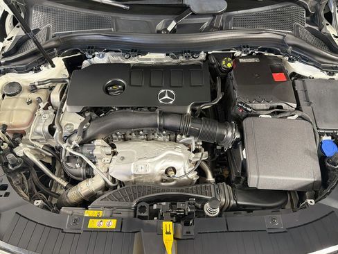 Used 2023 Mercedes-Benz GLA 250 w/ Premium Package image 10