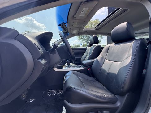 Used 2014 Nissan Altima 2.5 SL w/ Technology Package FWD image 3