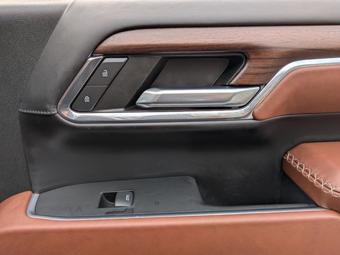 Used 2024 GMC Sierra 2500 Denali Ultimate w/ Max Trailering Package image 22