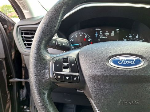 Used 2021 Ford Escape SE FWD image 17