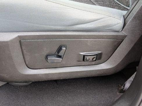 Used 2019 RAM 1500 Big Horn image 16