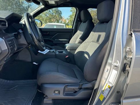 Used 2024 Toyota Tacoma SR5 AWD/4WD image 9