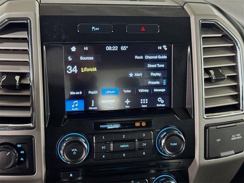 Used 2017 Ford F350 Lariat image 15