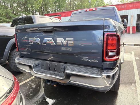 Used 2025 RAM 2500 Big Horn AWD/4WD image 5